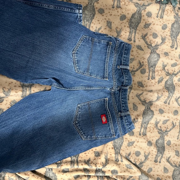 2 pairs of men’s dickies jeans maybe worn once 33/34 - Picture 4 of 4